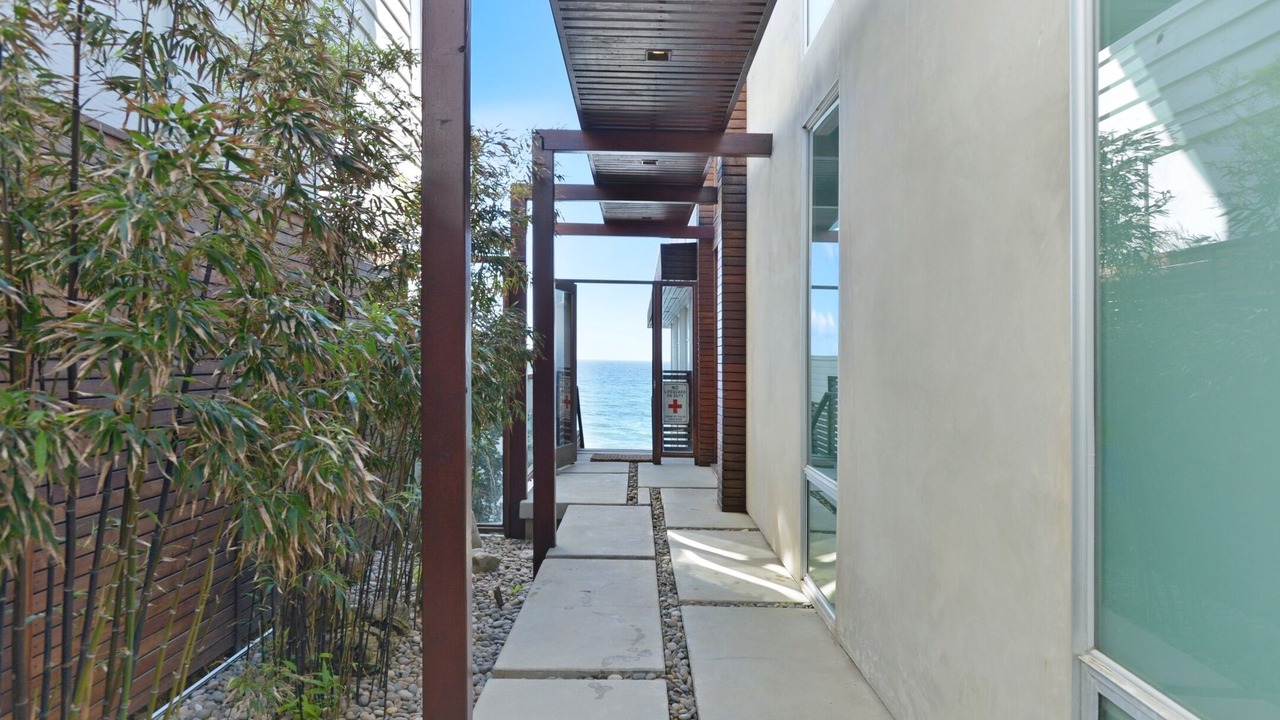 Photo of Patio Balcony in Malibu