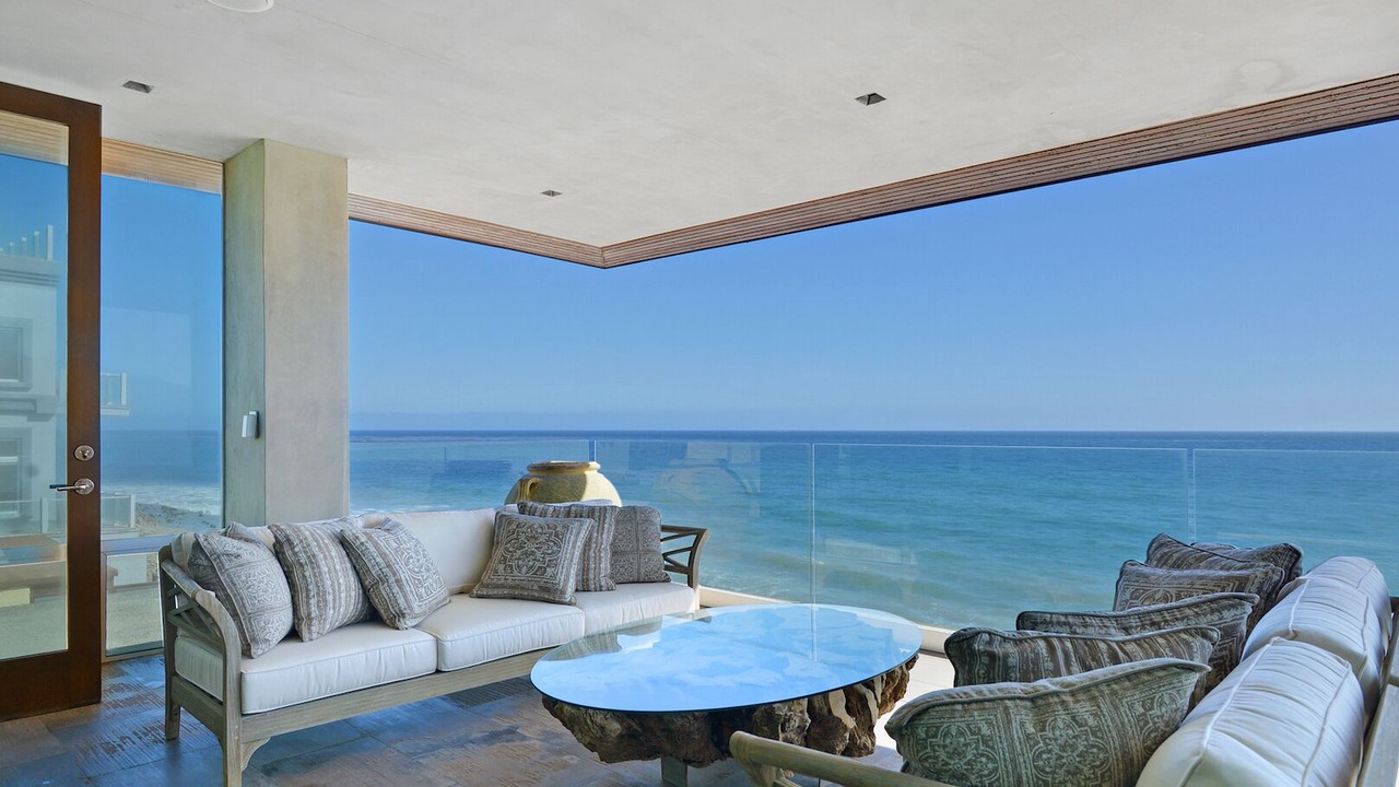 Photo of Livingroom in Malibu