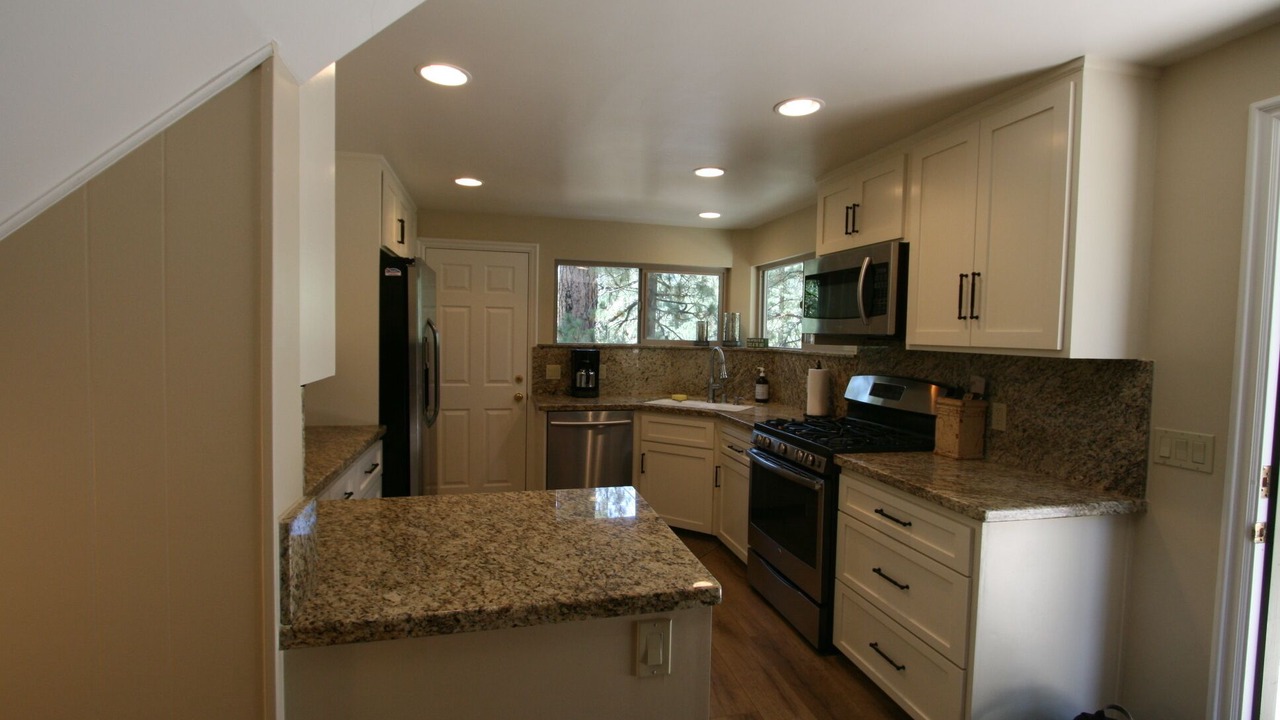 Photo of Kitchen in Fawnskin
