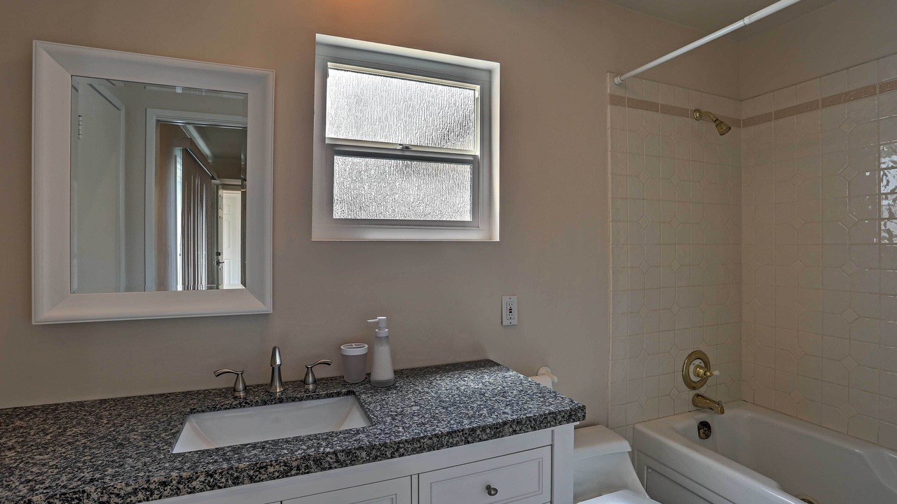 Photo of Bathroom in Laguna Niguel