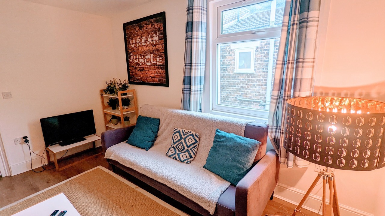 Photo of Livingroom in Stoke Newington