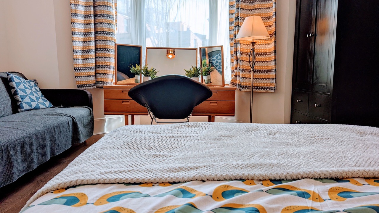 Photo of Bedroom in Stoke Newington