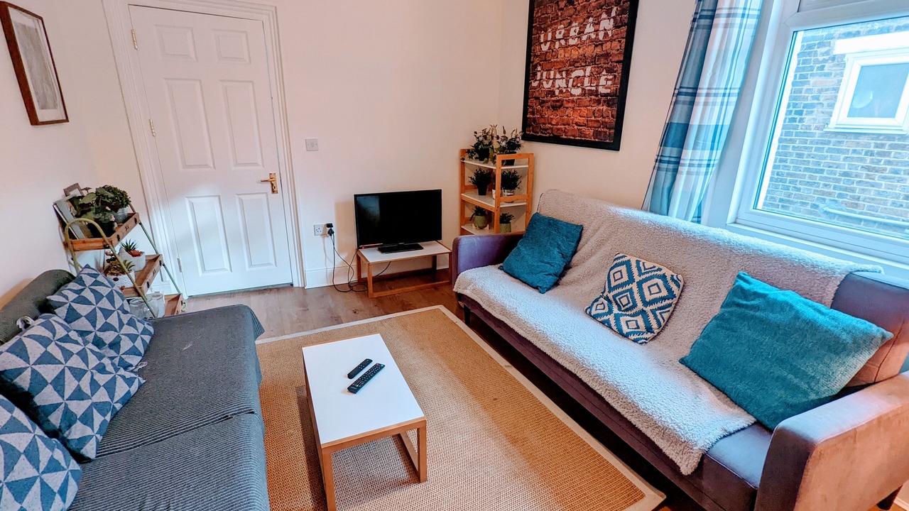Photo of Livingroom in Stoke Newington