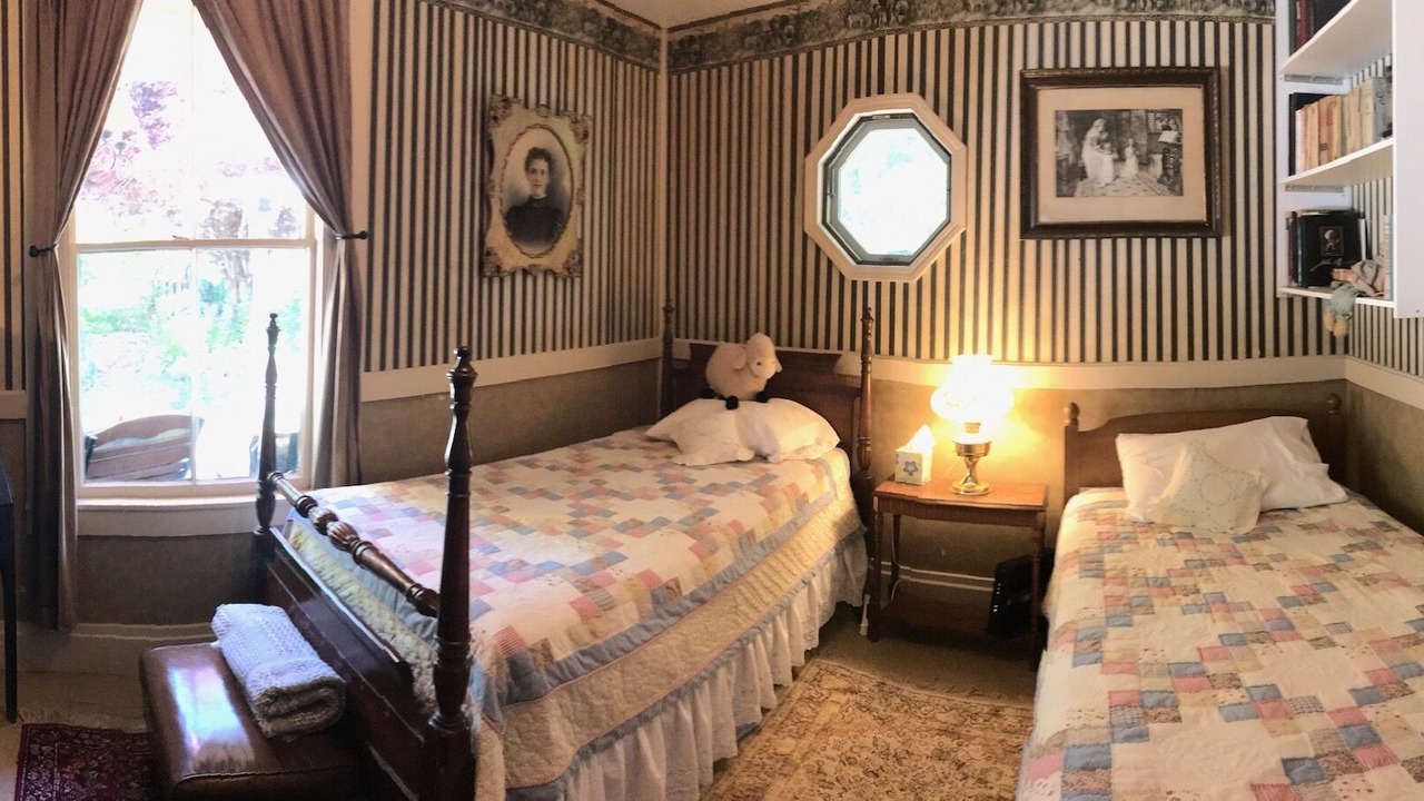 Photo of Bedroom in Avery
