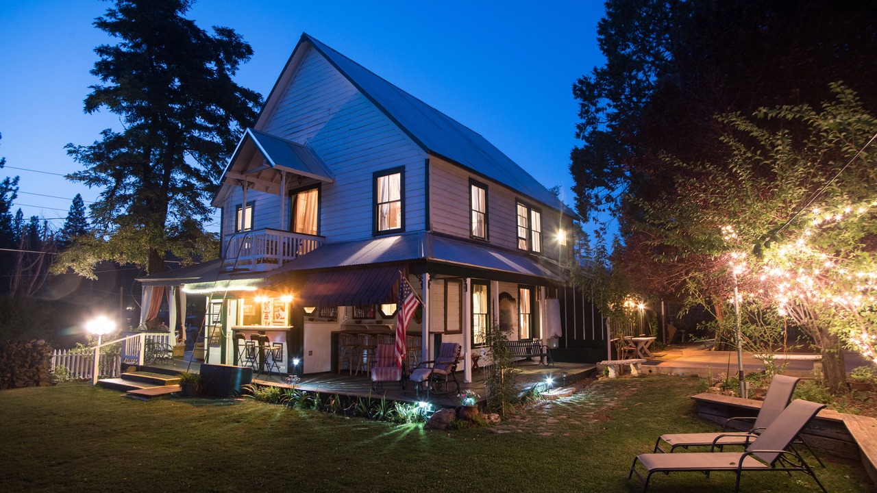 Photo of Outdoor in Avery