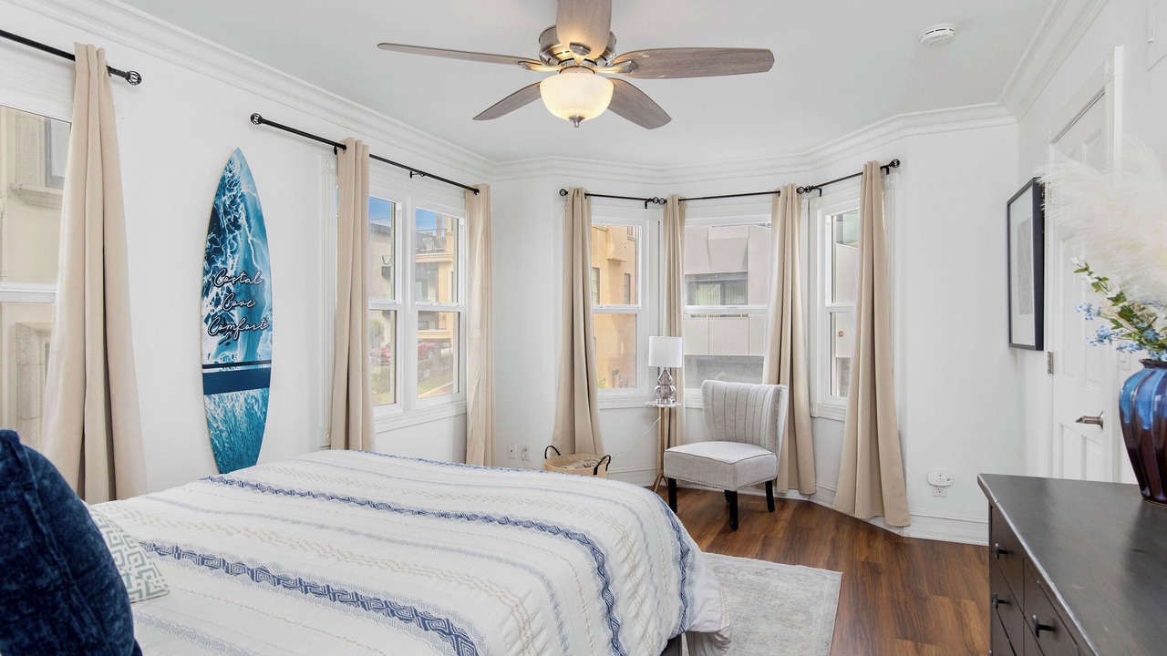 Photo of Bedroom in Gas Lamp Section