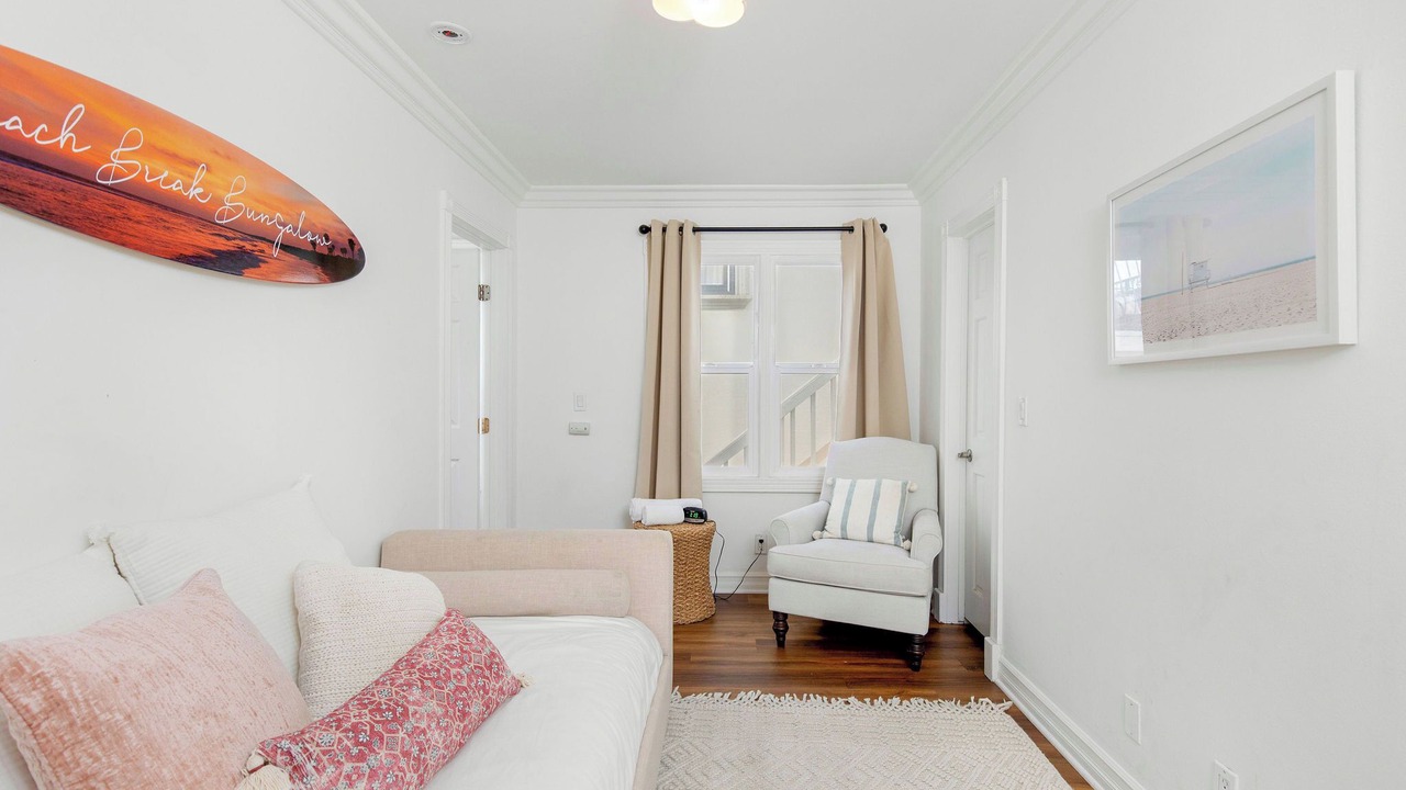 Photo of Livingroom in Gas Lamp Section