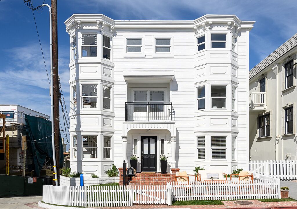 Photo of Outdoor in Gas Lamp Section