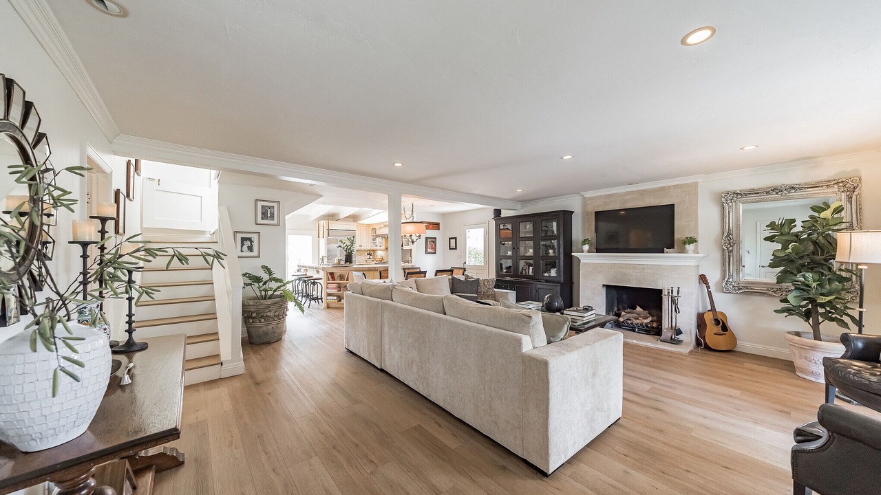 Photo of Livingroom in Corona del Mar