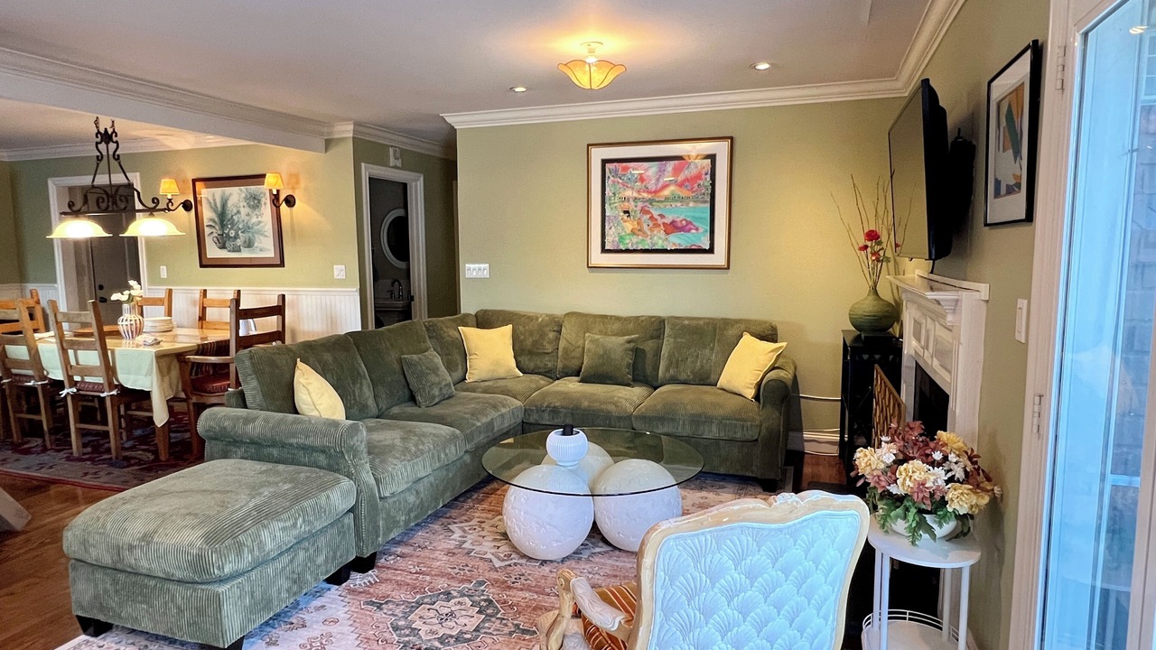 Photo of Livingroom in Monterey Park