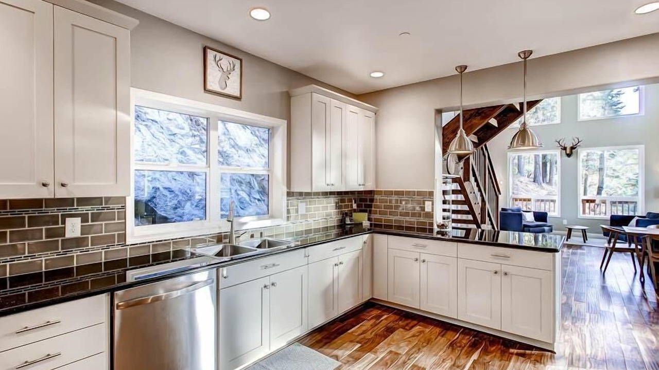 Photo of Kitchen in Yosemite West