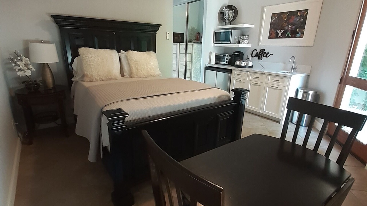 Photo of Bedroom in La Quinta