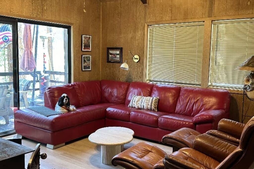 Photo of Livingroom in Bridgeport