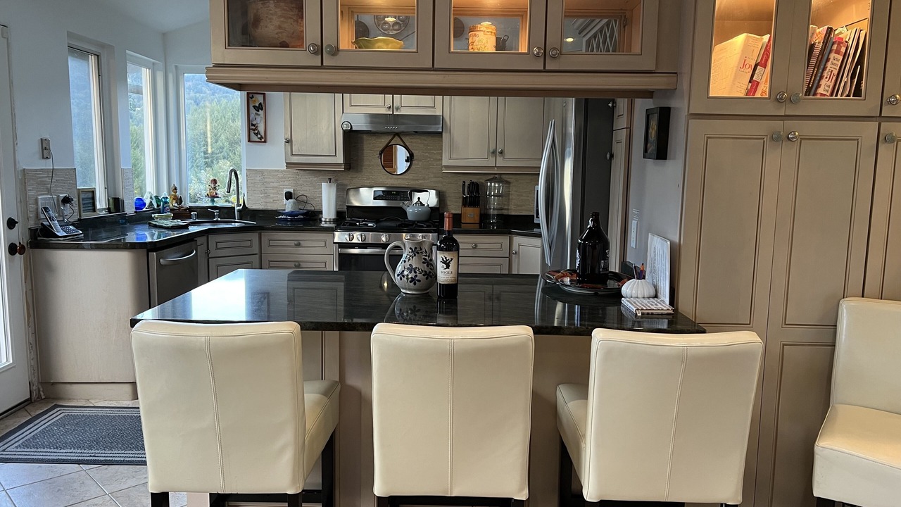 Photo of Kitchen in Shelter Cove