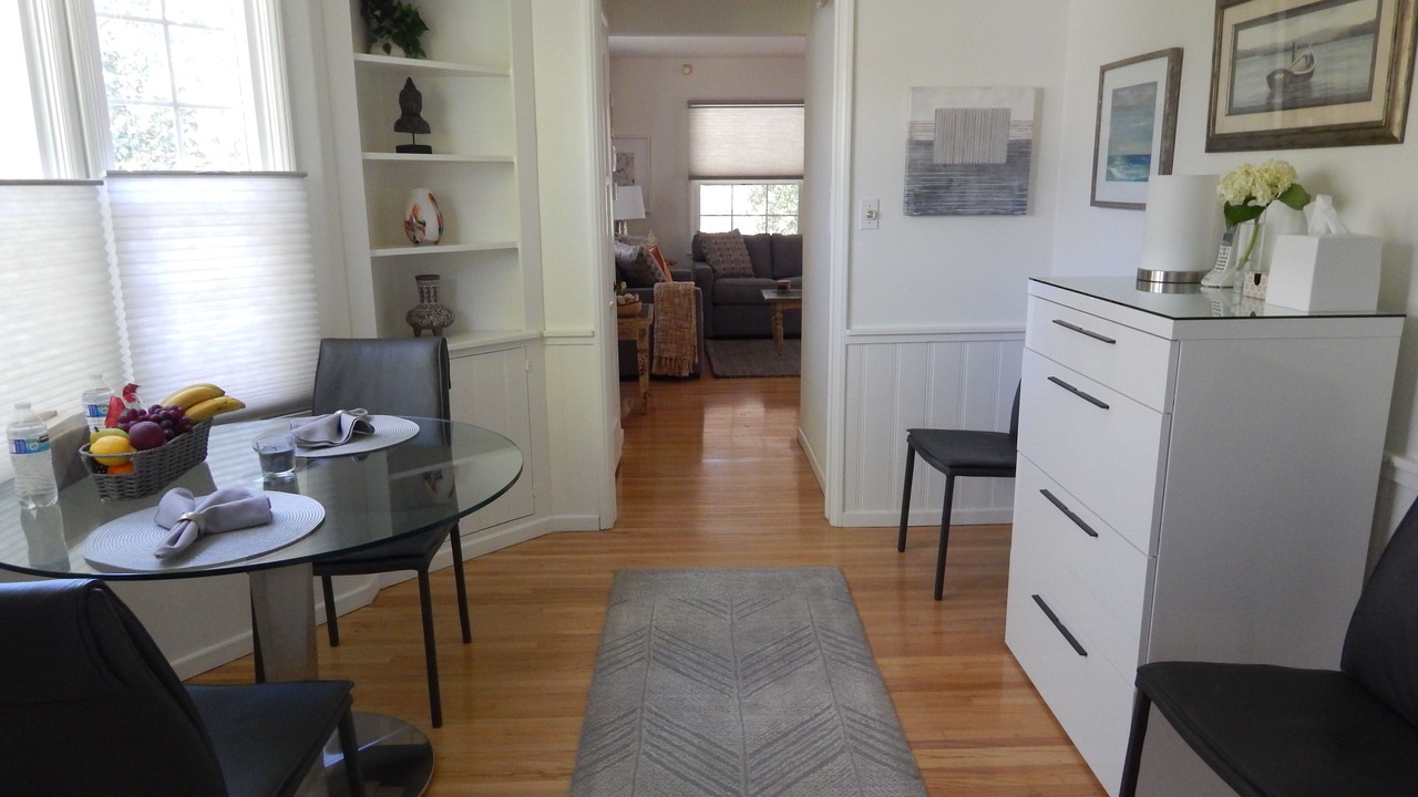 Photo of Bedroom in Valley Village