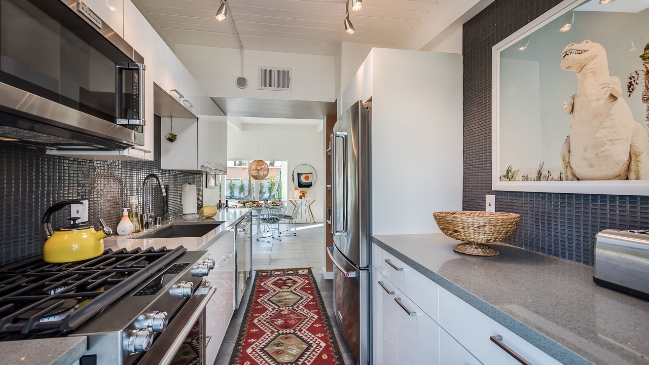 Photo of Kitchen in Racquet Club Estates
