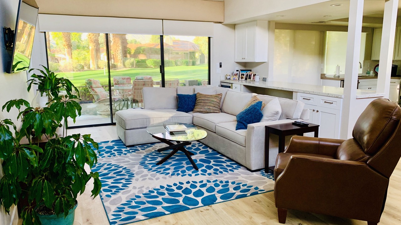 Photo of Livingroom in Palm Desert