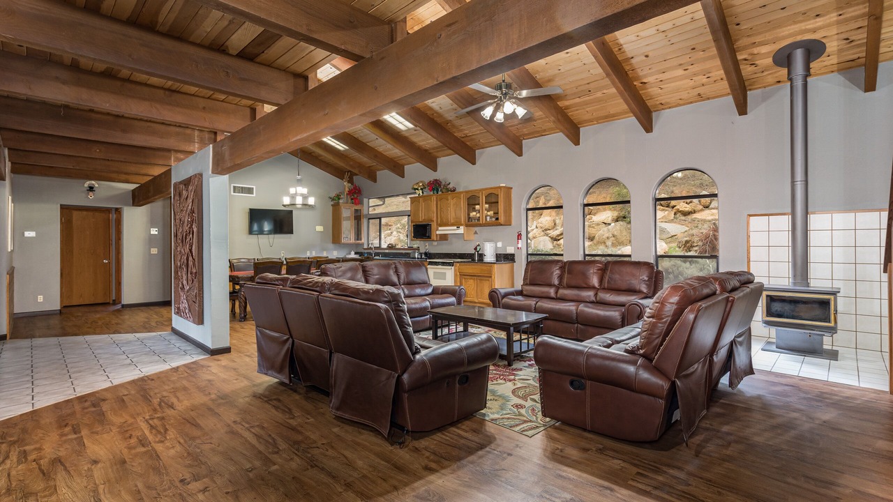 Photo of Livingroom in Coarsegold