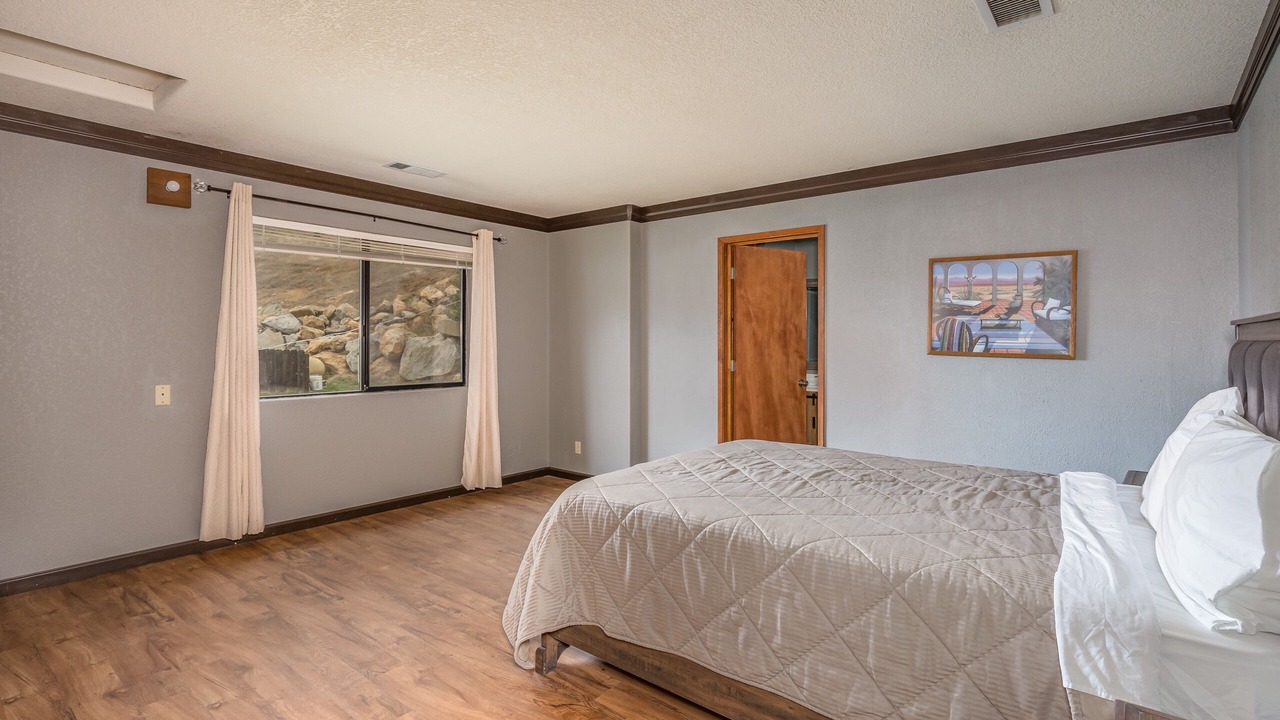 Photo of Bedroom in Coarsegold