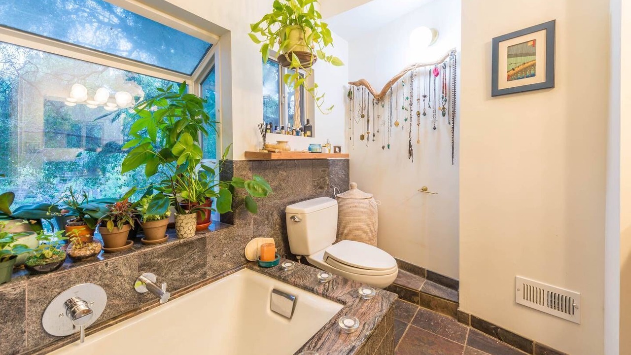 Photo of Bathroom in Topanga