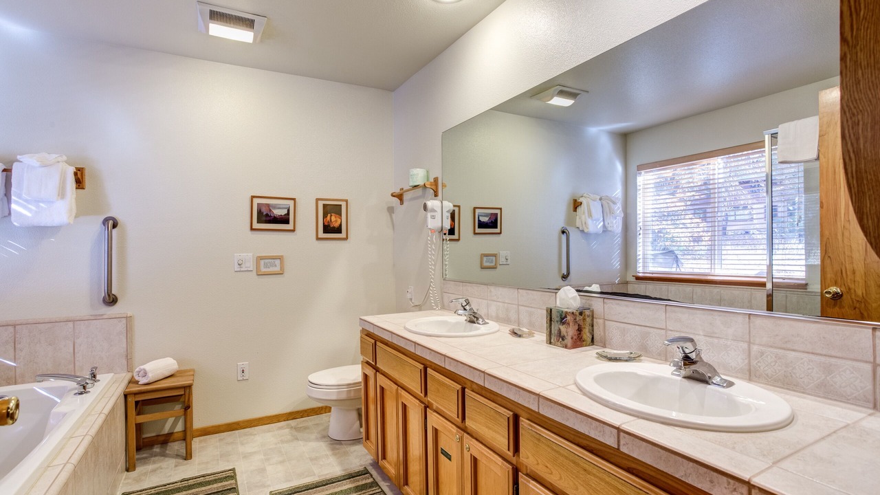 Photo of Bathroom in North Wawona