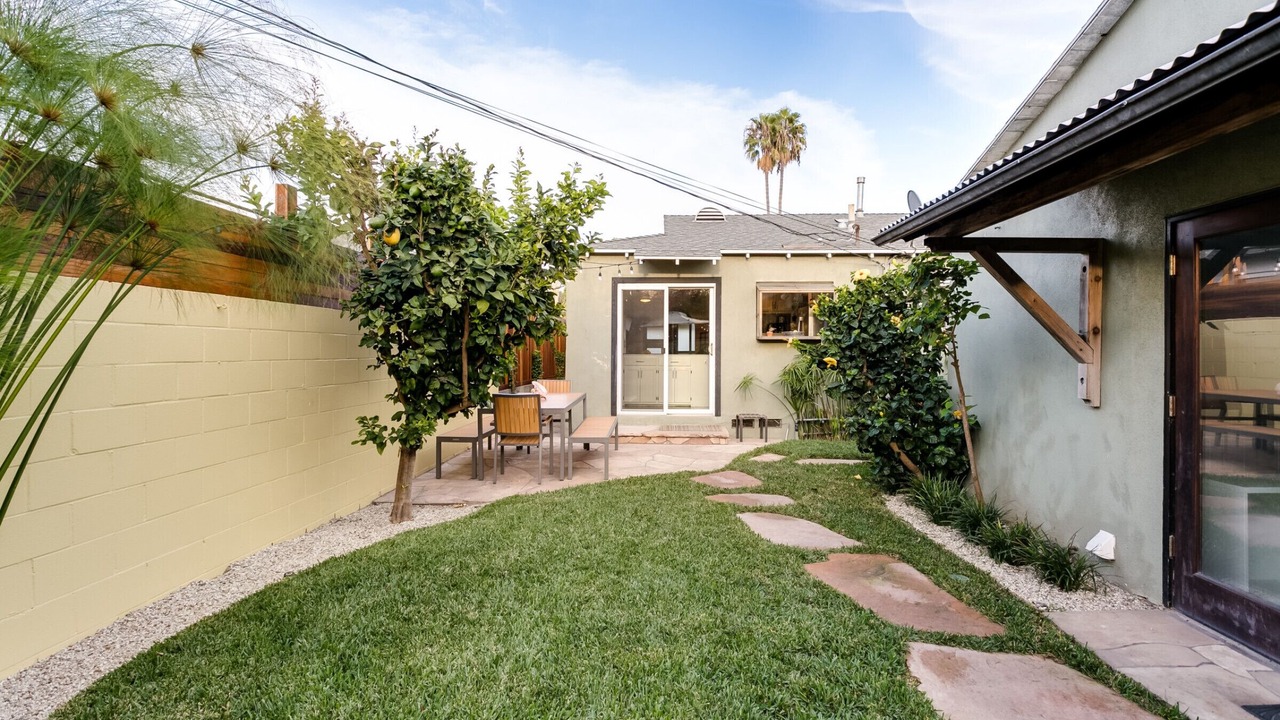 Photo of Patio Balcony in Mar Vista