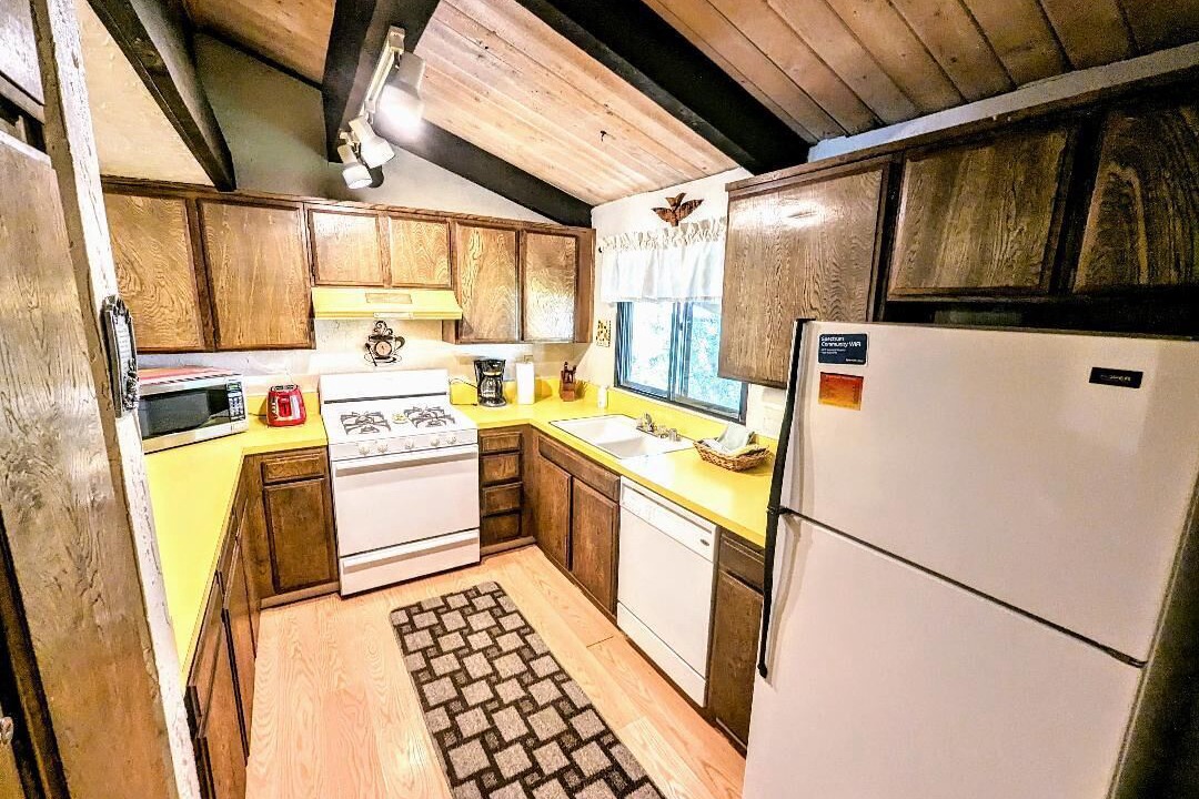 Photo of Kitchen in Big Bear Lake