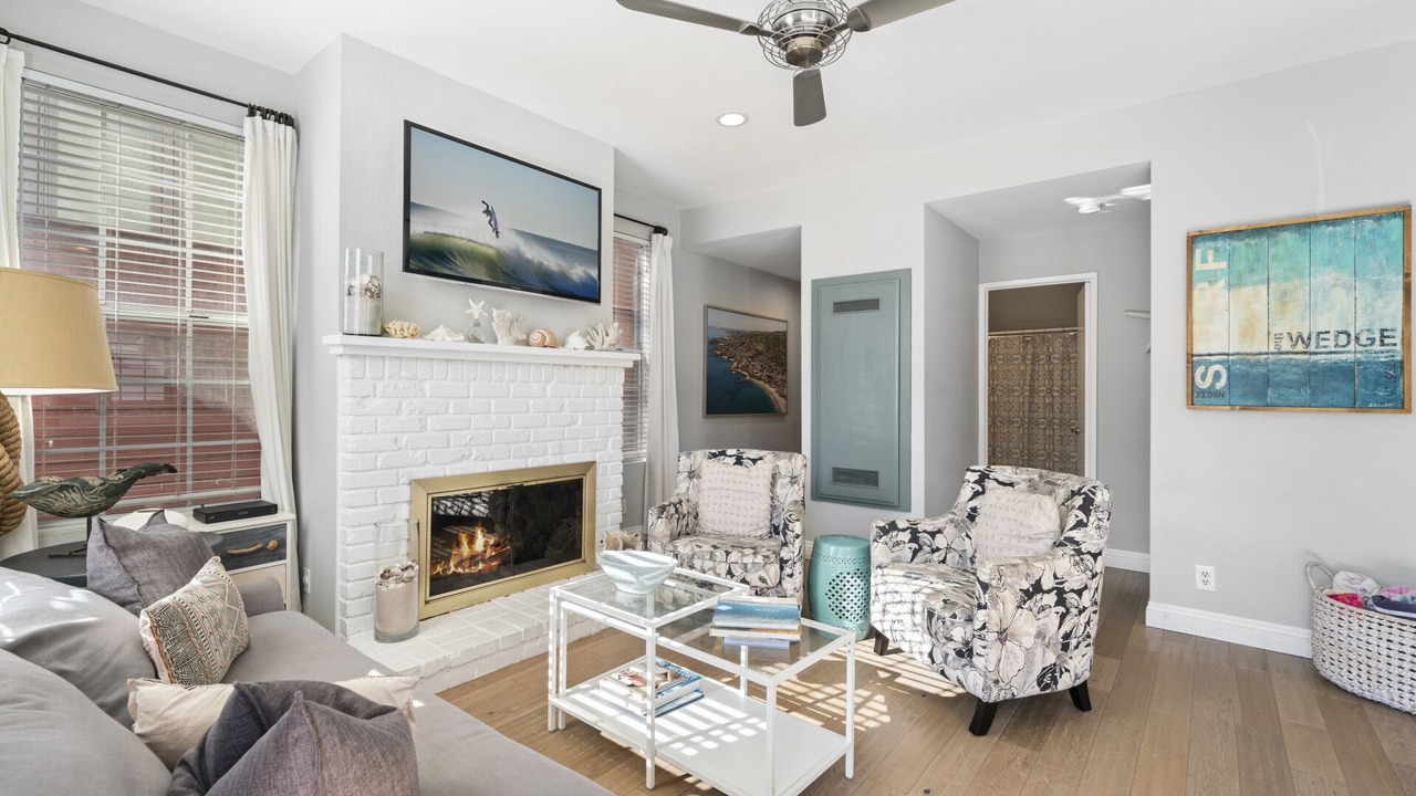 Photo of Livingroom in West Newport