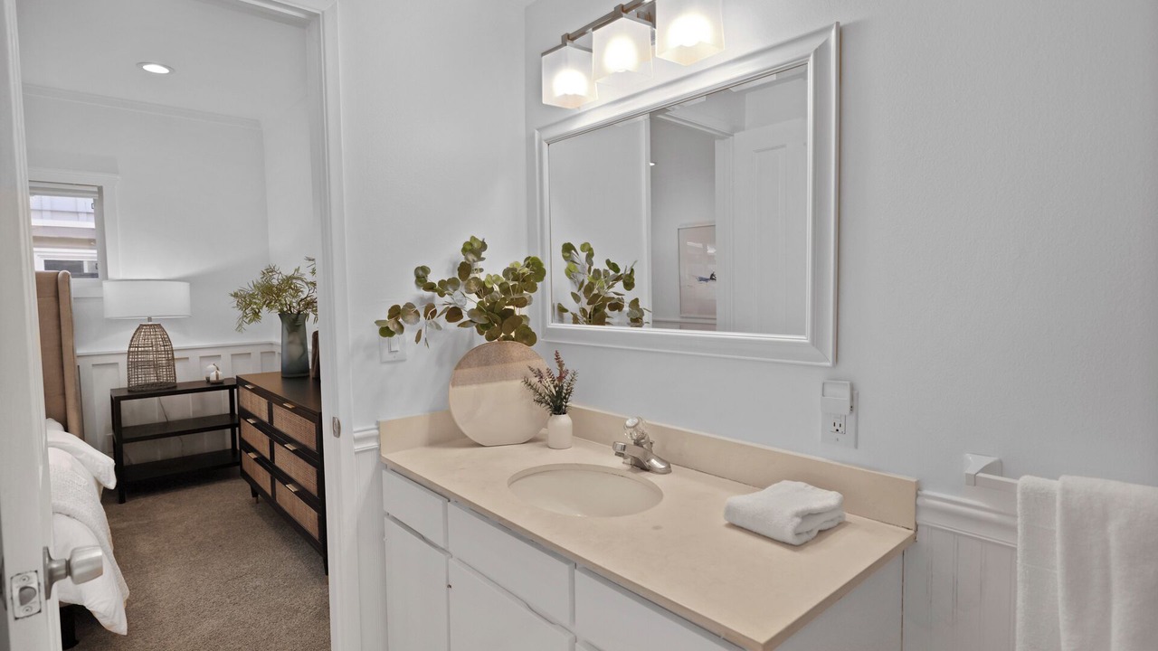 Photo of Bathroom in Balboa Island