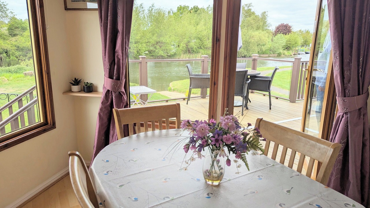 Photo of Livingroom in Tiddington