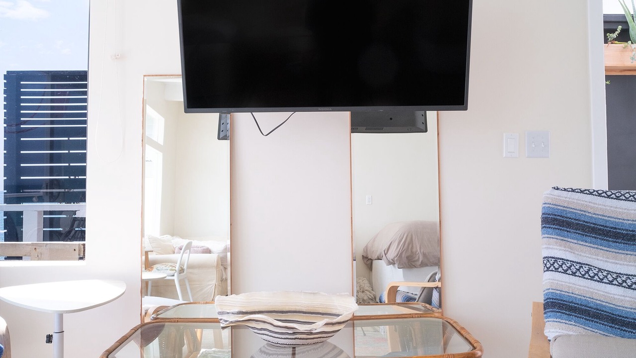 Photo of Livingroom in Eastern Malibu