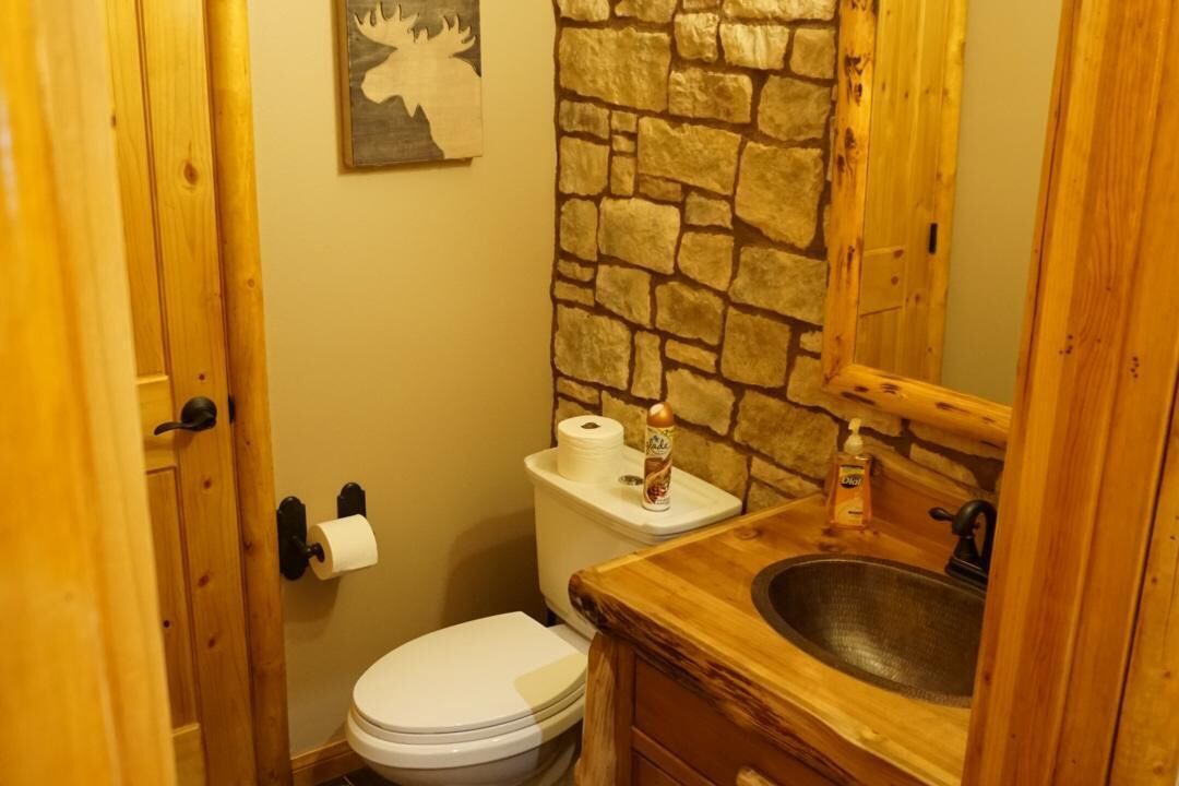 Photo of Bathroom in Summit Estates