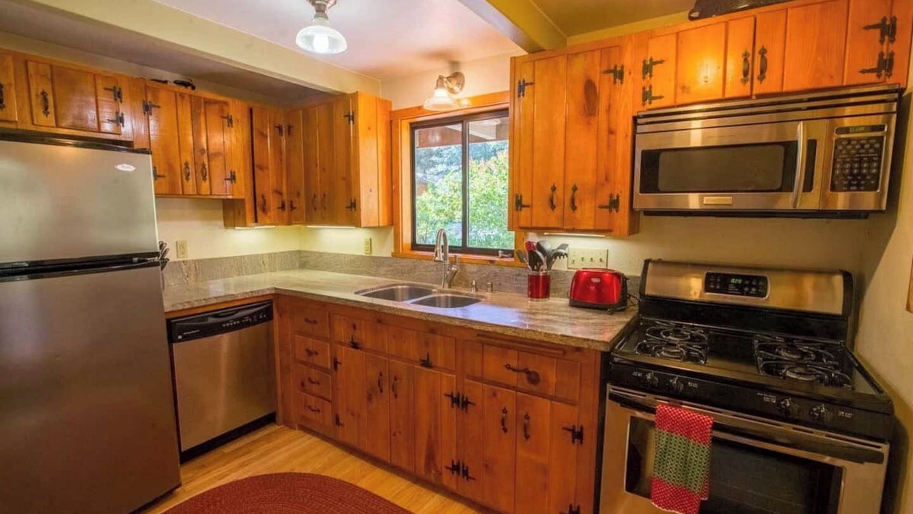 Photo of Kitchen in Idyllwild