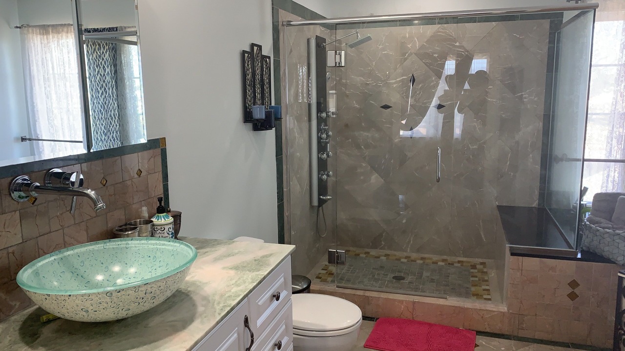 Photo of Bathroom in Seaside