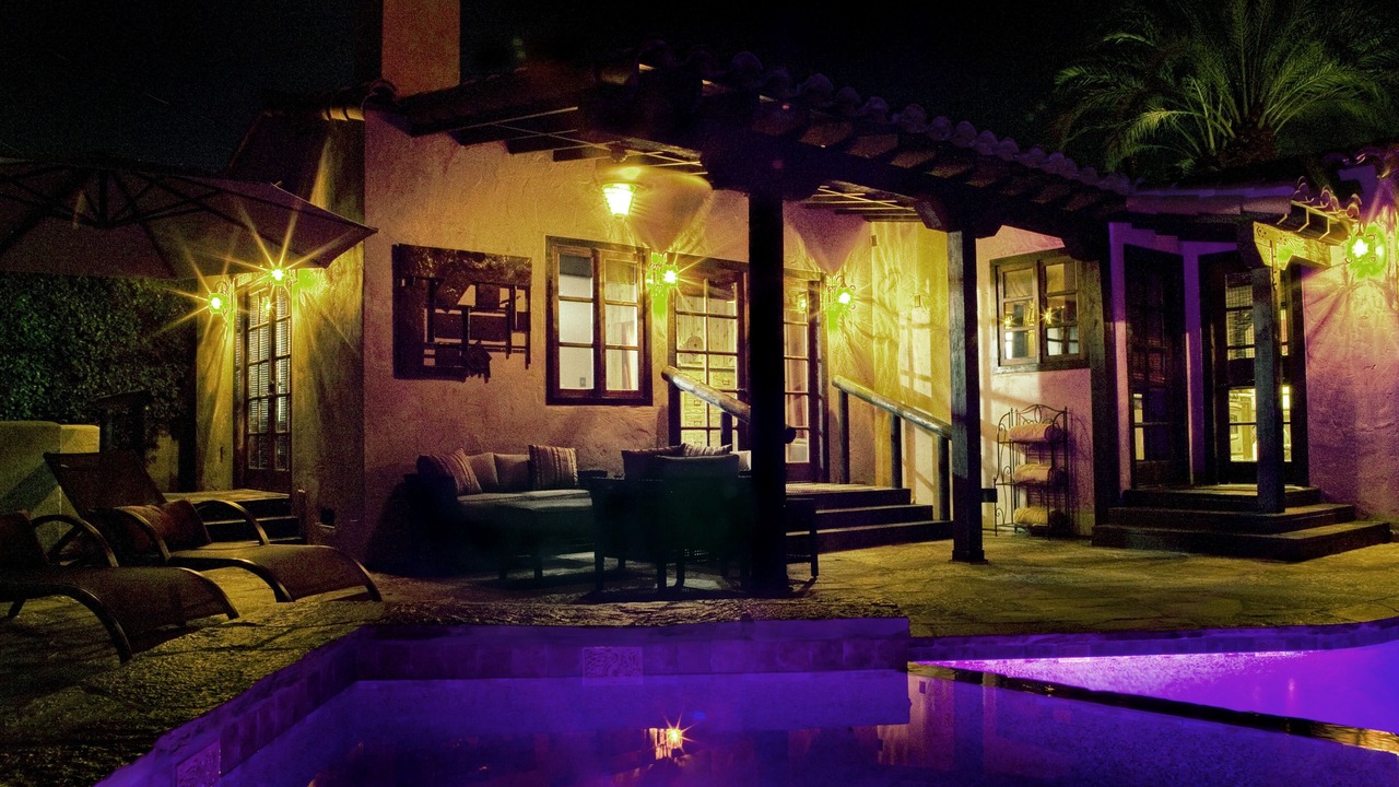 Photo of Outdoor in Warm Sands