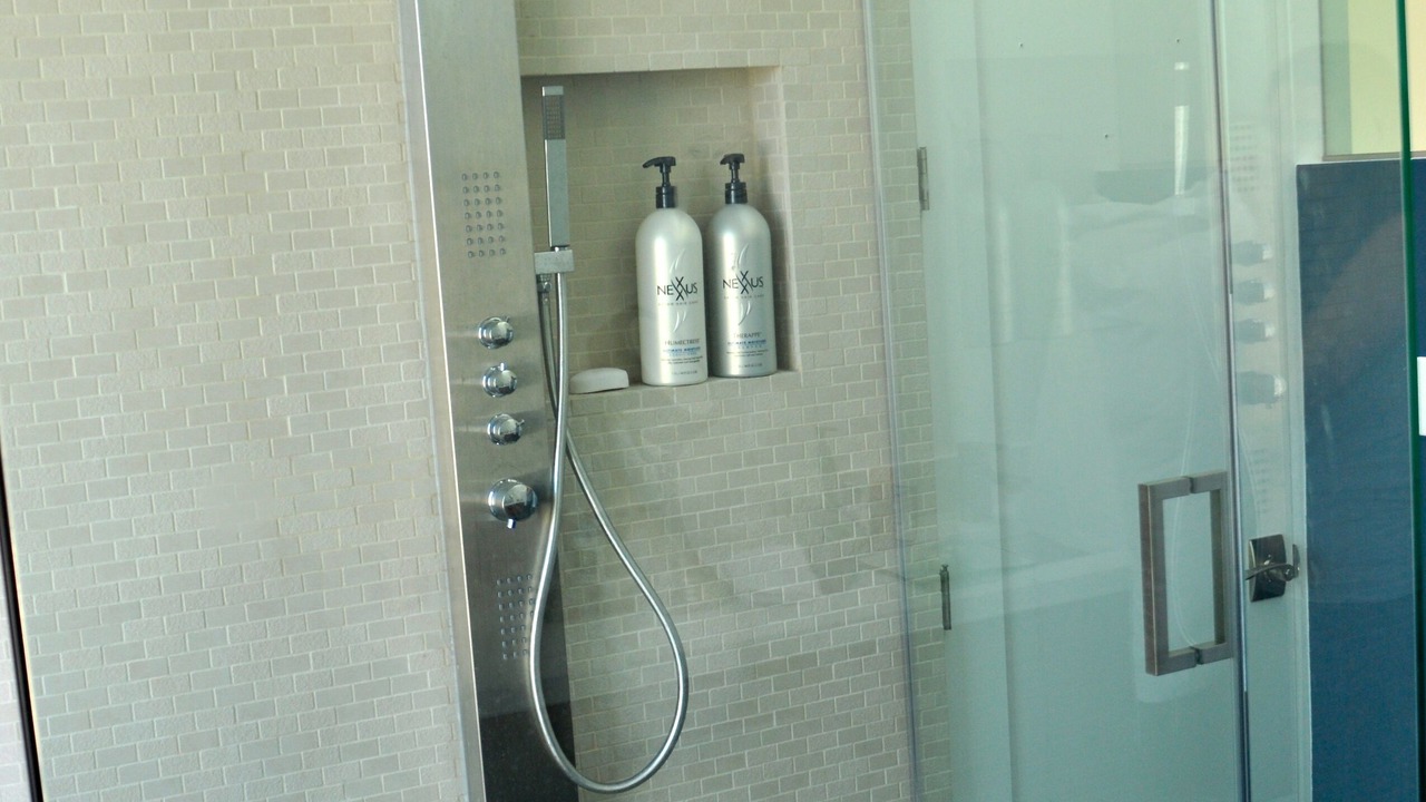Photo of Bathroom in Marina Peninsula