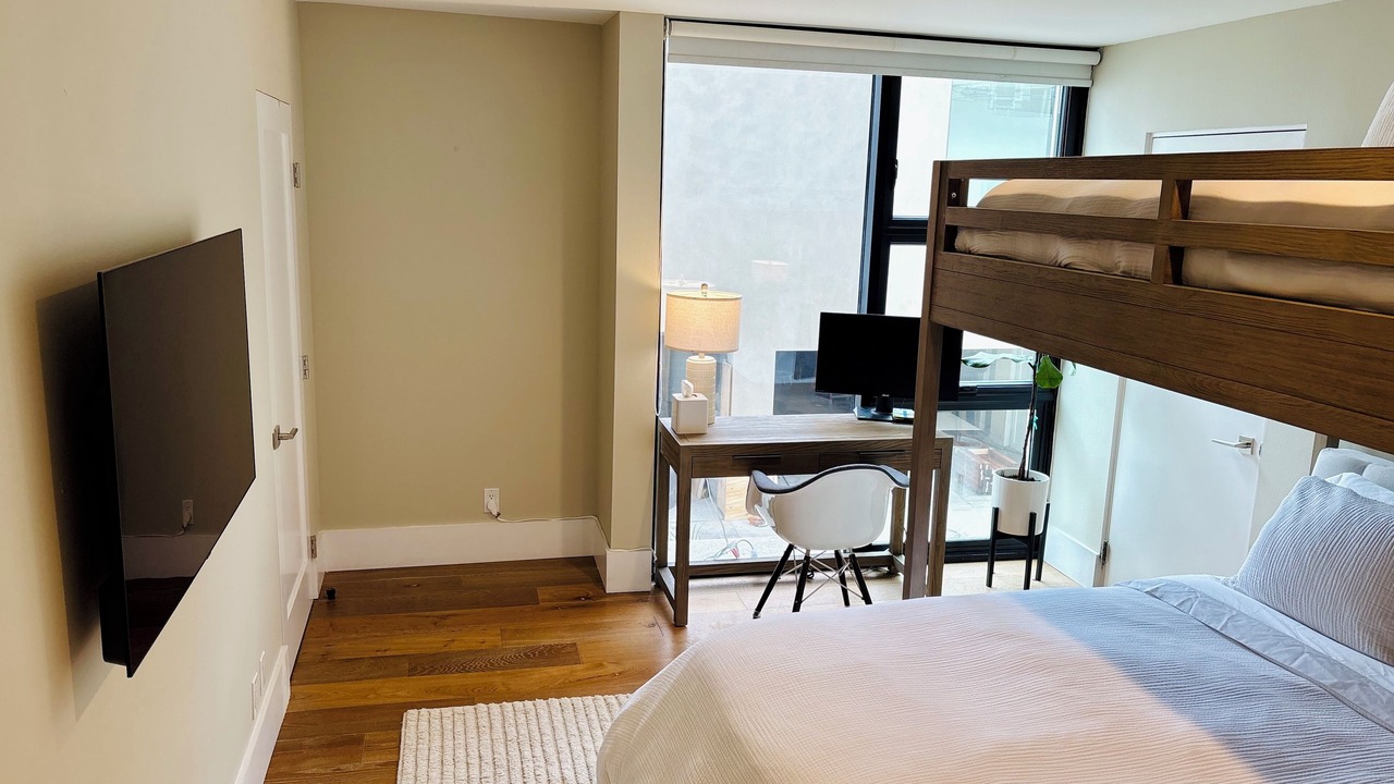Photo of Bedroom in Marina Peninsula