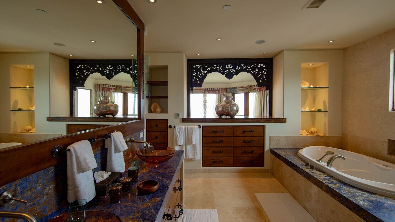Photo of Bathroom in Olde Solana Beach