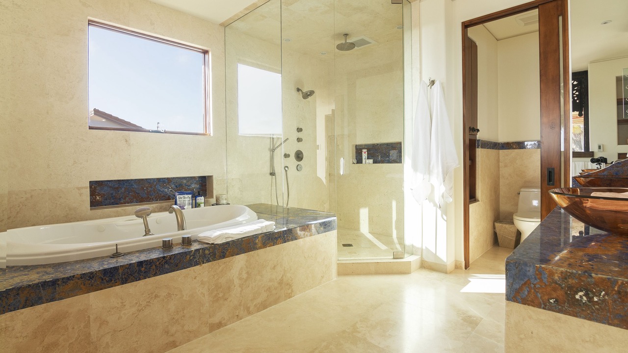 Photo of Bathroom in Olde Solana Beach