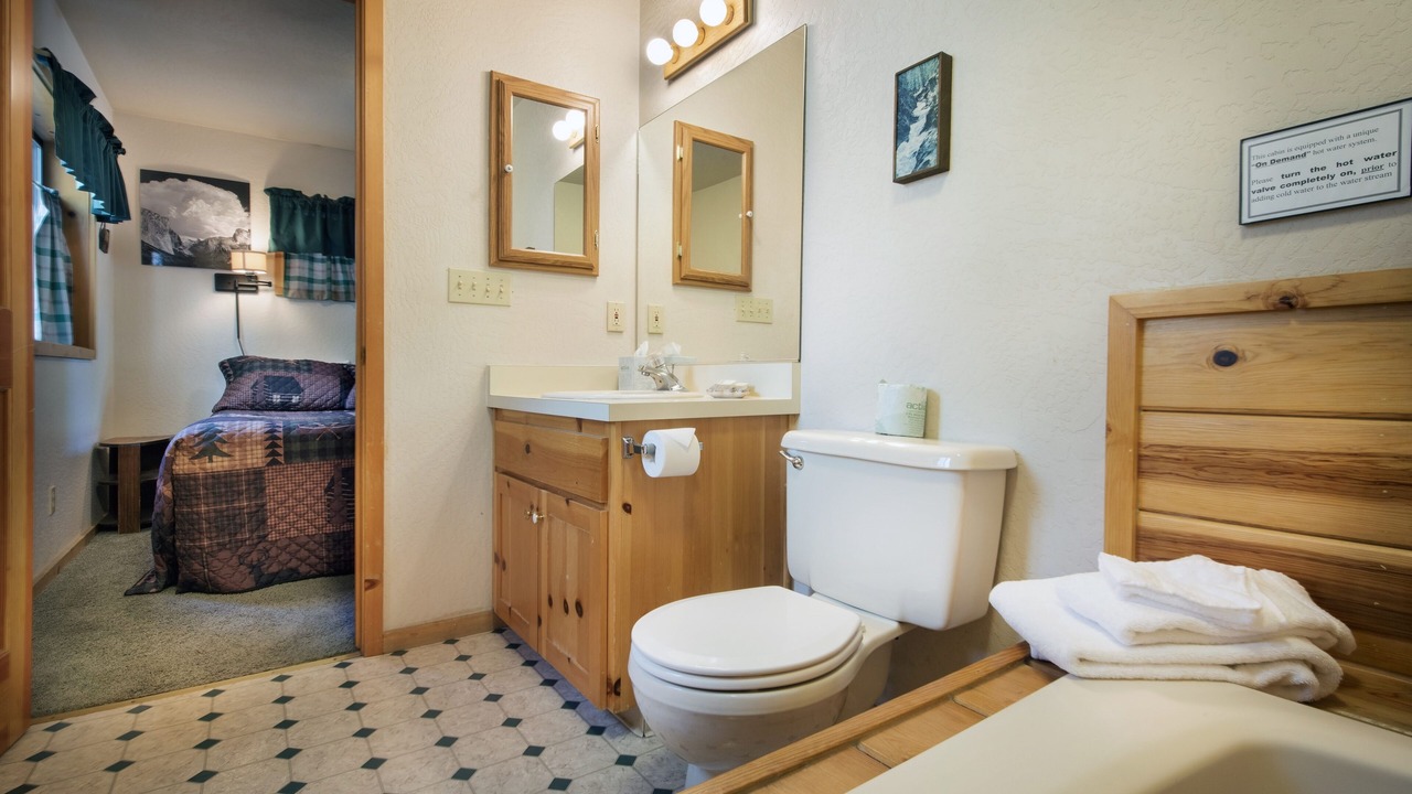 Photo of Bathroom in North Wawona