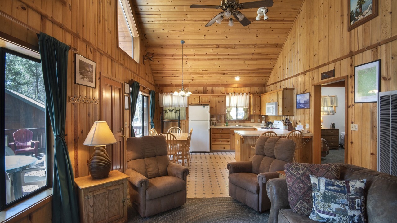 Photo of Bedroom in North Wawona