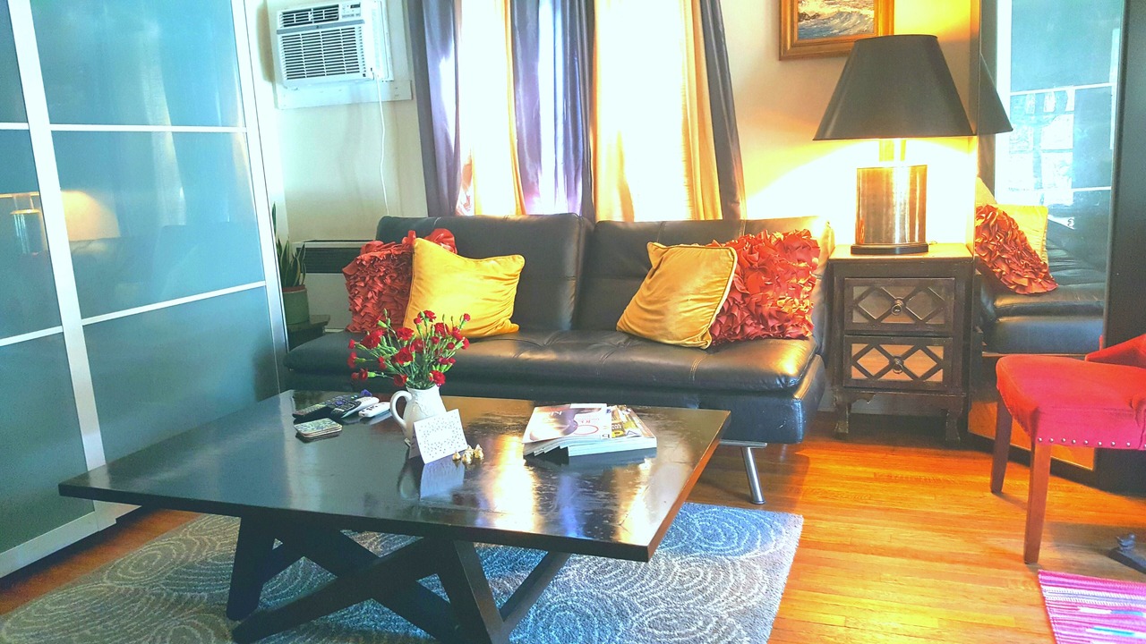 Photo of Livingroom in South Pasadena