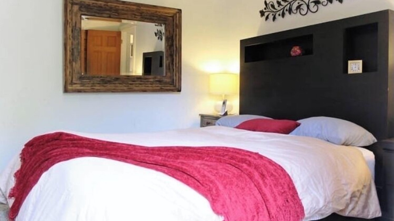 Photo of Bedroom in South Pasadena