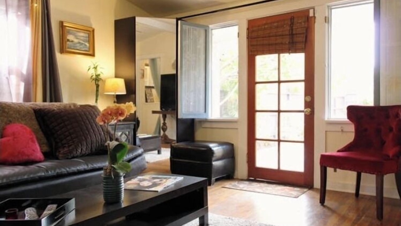 Photo of Livingroom in South Pasadena