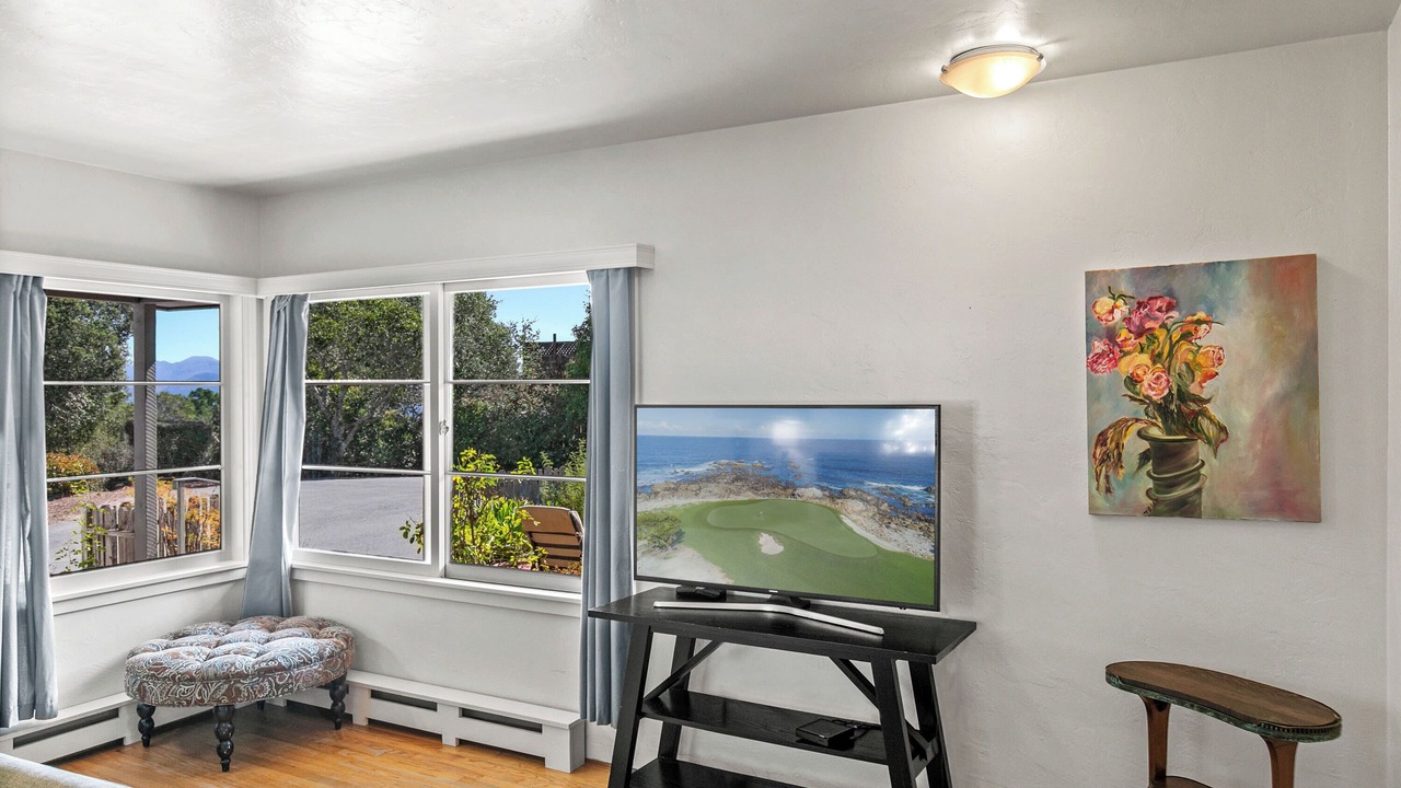 Photo of Livingroom in Northeast Carmel