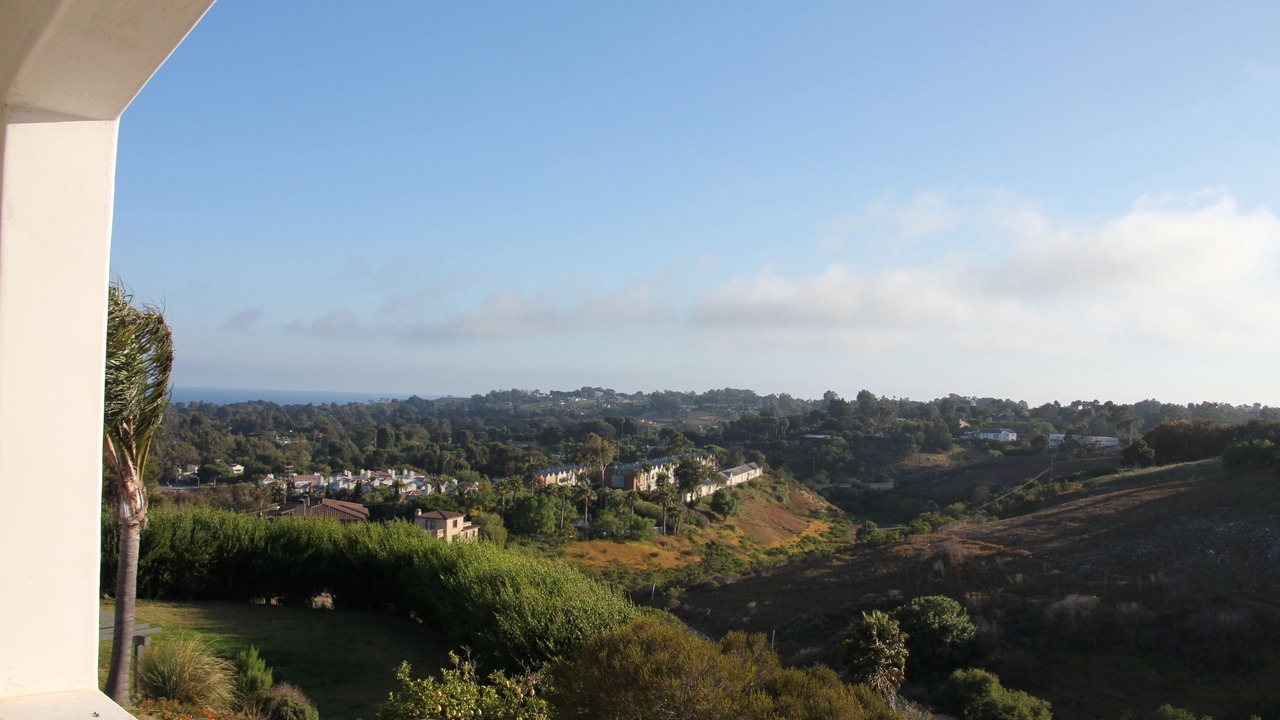 Photo of Patio Balcony in Central Malibu