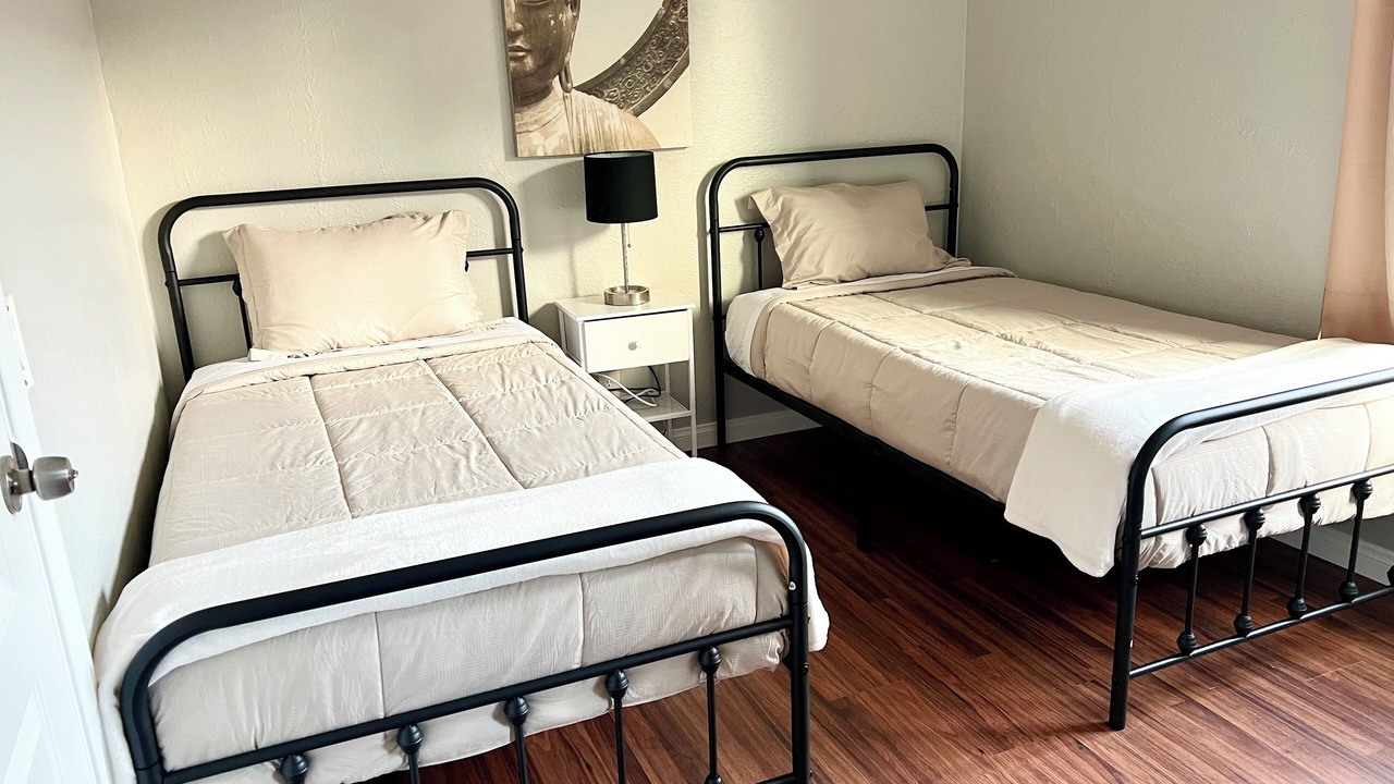 Photo of Bedroom in Midway