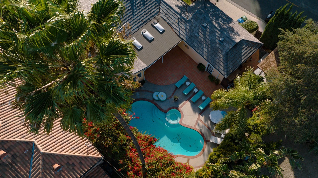 Photo of Outdoor in Woodland Hills