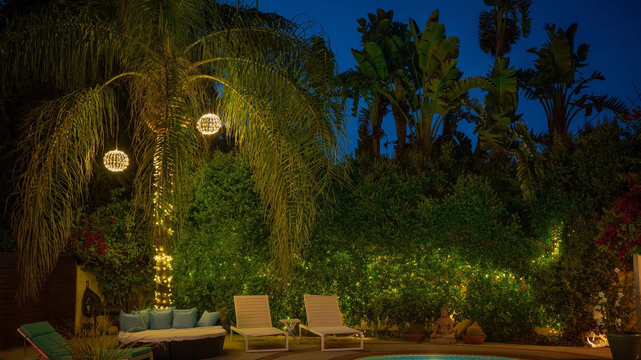 Photo of Outdoor in Woodland Hills