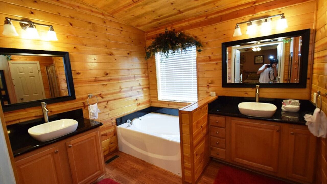 Photo of Bathroom in Peter Pan